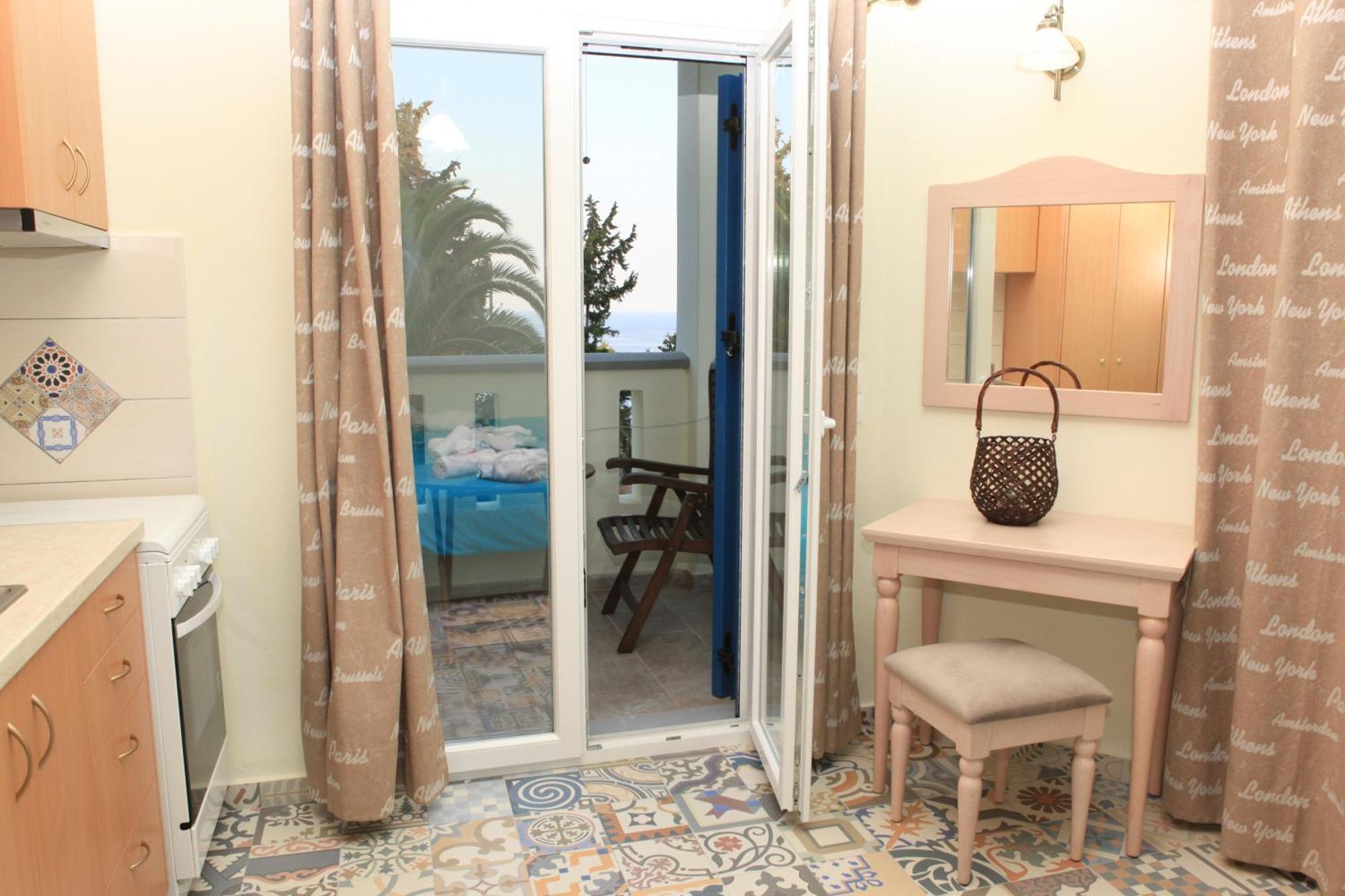 Stafylos Suites & Boutique Hotel Номер фото